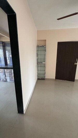 Room in 2 BHK Apartment at Willingdon Heights, Tardeo – for Sale