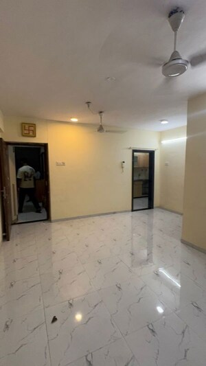 Room in 2 BHK Apartment at Evershine Millennium Paradise, Kandivali East – for Rent