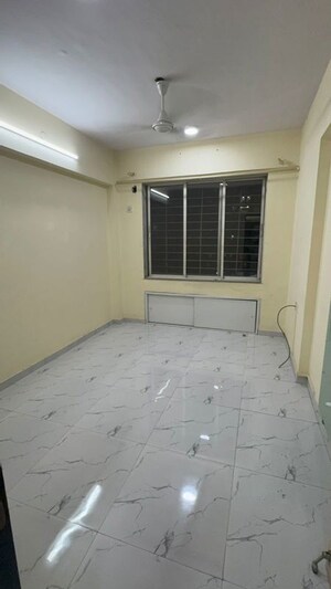 Room in 2 BHK Apartment at Evershine Millennium Paradise, Kandivali East – for Rent