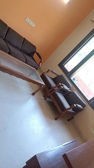 Furnished Amenities in 2 BHK Independent House at RWA Apartments Sector 51, Sector 51 – for Rent