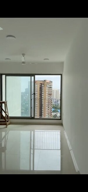 Room in 2 BHK Apartment at Sunteck City Avenue 4, Goregaon West – for Rent