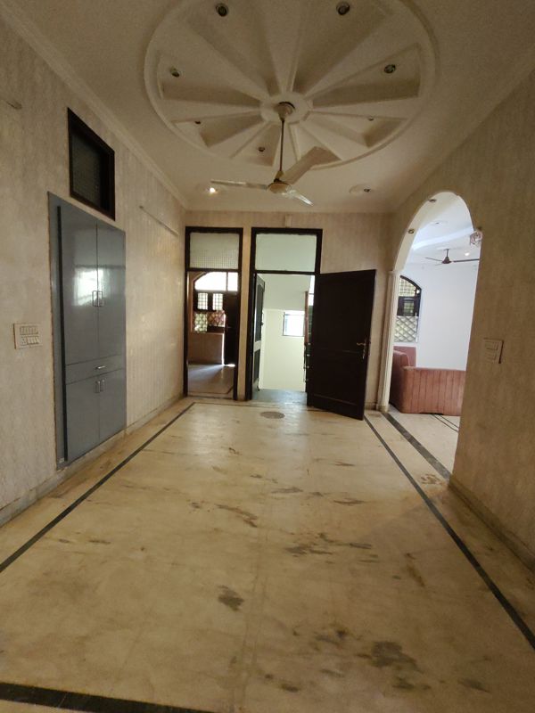 3 BHK Builder Floor For Rent in Ansal Sushant Lok I