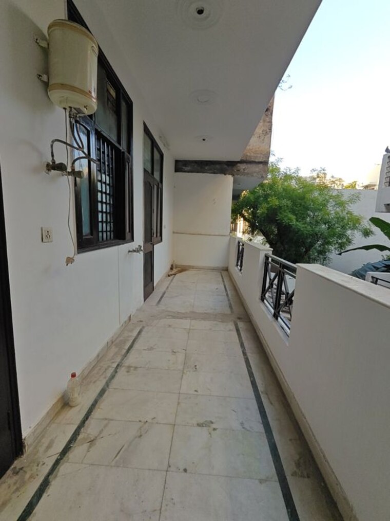 Balcony, ansal-sushant-lok-i 3 Bedroom 215 Sq.Yd. Builder Floor In Sector 43 Gurgaon 10276929