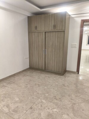 Room in 4 BHK Builder Floor at Ansal Plaza Gurgaon, Palam Vihar – for Rent