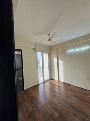 Room in 3 BHK Apartment at Signature Global Park, Sohna Sector 36 – for Rent