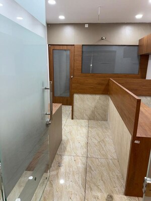 Bedroom in  Office Space at Alkapuri – for Rent