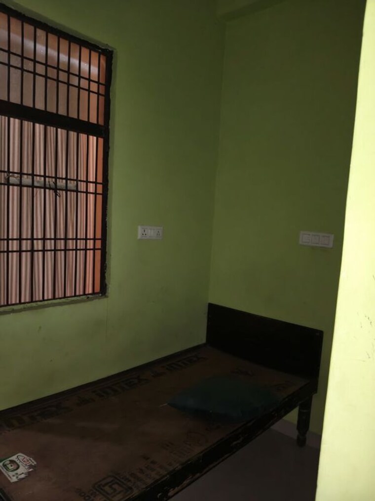 Living Room, jld-tower 1 RK 350 Sq.Ft. Independent House In Sector 70 Noida 10277084