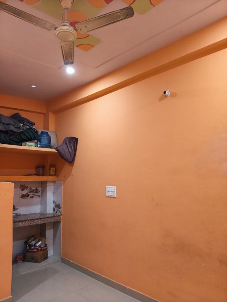 Room, jld-tower 1 RK 350 Sq.Ft. Independent House In Sector 70 Noida 10277084