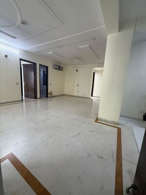 Hall in 3 BHK Builder Floor at South City 2 – for Rent