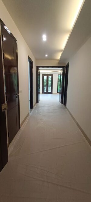 Building Lobby in 3 BHK Apartment at South City 1 – for Rent