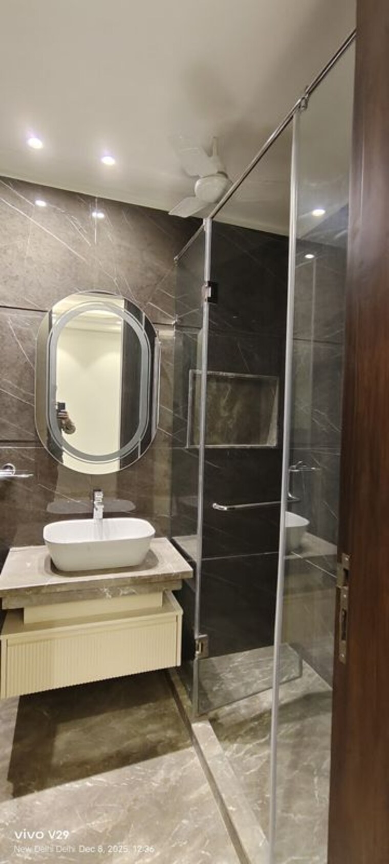 Bathroom, panchsheel enclave 3 Bedroom 265 Sq.Yd. Builder Floor In Panchsheel Enclave Delhi 9595615
