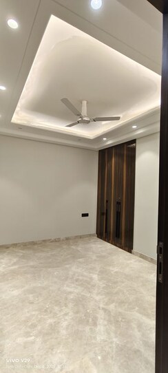 3 BHK + Servant Room Builder Floor For Sale in Panchsheel Enclave