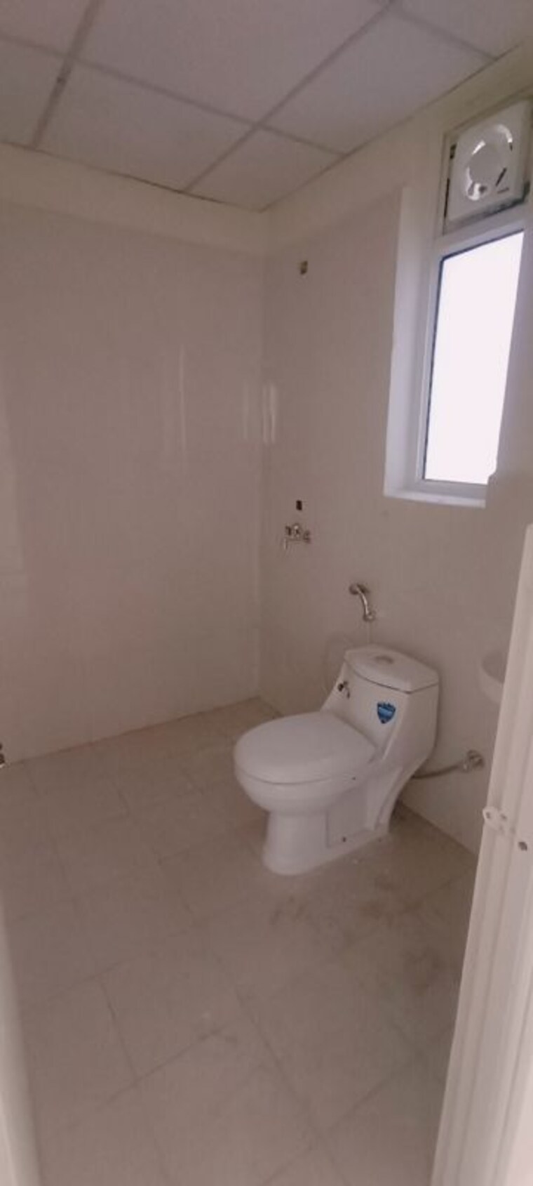 Bathroom, pyramid-midtown 2 Bedroom 800 Sq.Ft. Apartment In Sector 59 Gurgaon 10277125