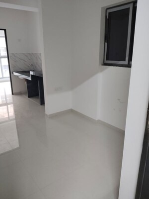 1 RK Apartment For Rent in UK Iridium, Kandivali East