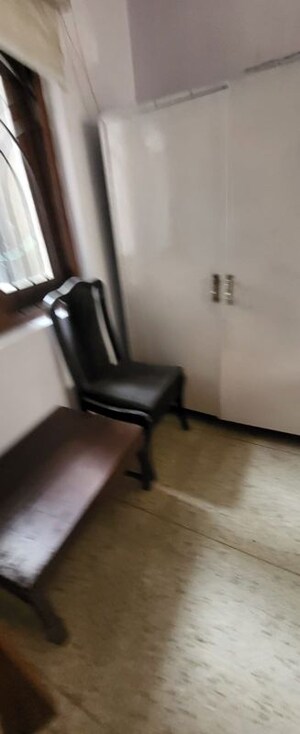 Furnished Amenities in 3 BHK Apartment at Dlf Phase I – for Rent