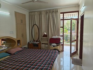 Bedroom in 3 BHK Apartment at Apex Apartments, Sector 45 – for Rent