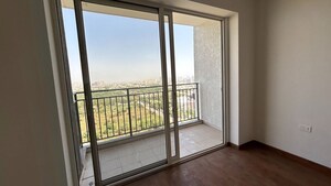 2 BHK Apartment For Rent in Godrej Woods, Sector 43