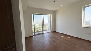 Room in 2 BHK Apartment at Godrej Woods, Sector 43 – for Rent