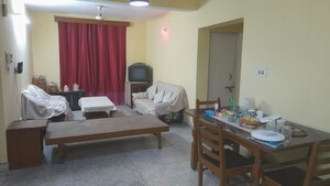 Living Room in 4 BHK Apartment at Ansal Sushant Apartments, Sushant Lok I – for Rent