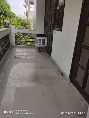 Balcony in 4 BHK Apartment at Ansal Sushant Apartments, Sushant Lok I – for Rent