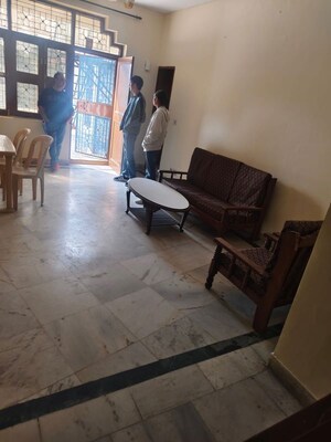 Living Room in 4 BHK Apartment at RBC II, Sushant Lok I – for Rent