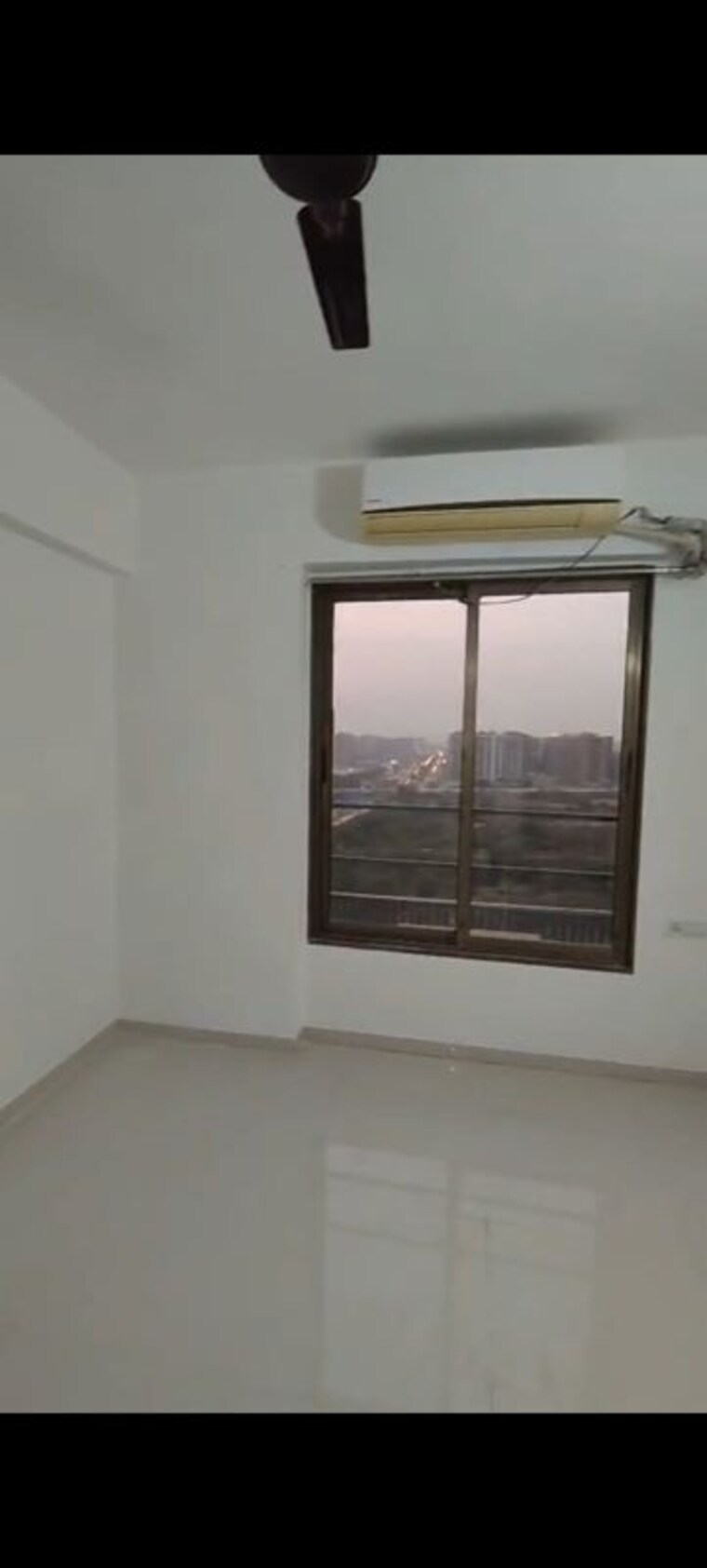 Room, basil-skyline 3 Bedroom 165 Sq.Yd. Apartment In Tragad Ahmedabad 10277262