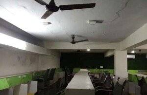  Office Space For Rent in Hazratganj