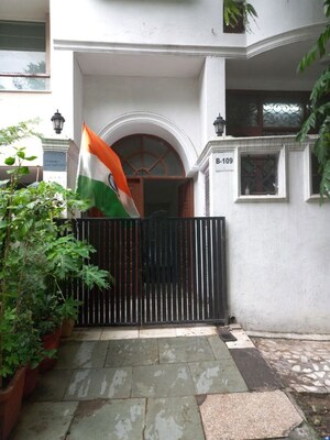 5 BHK Apartment – Exterior View View at Sector 52 - for Rent