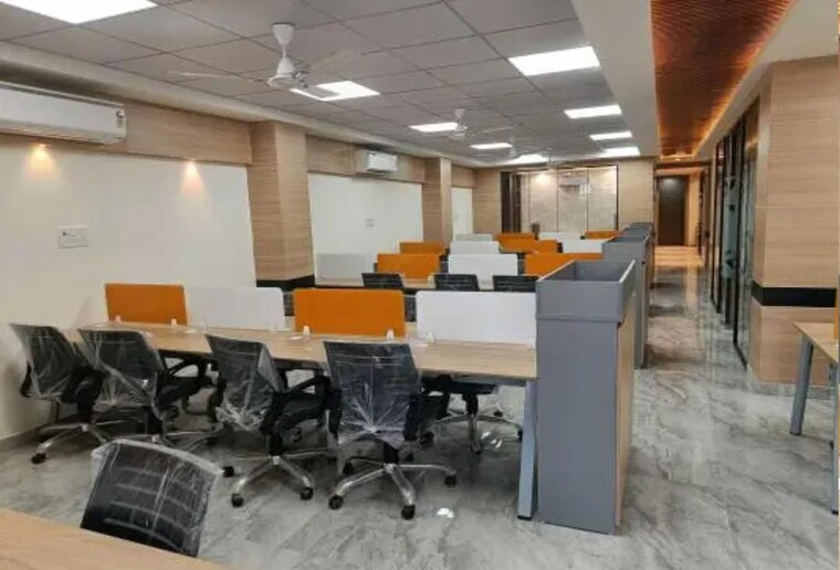 Team Area, rustomjee-central-park-commercial Commercial Office Space 1140 Sq.Ft. In Andheri East Mumbai 10277292