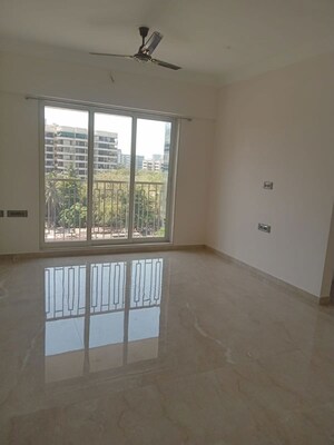 Room in 2 BHK Apartment at Crescent Silverwoods, Powai – for Rent