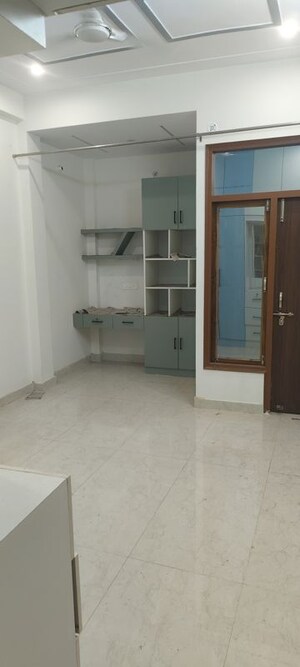 Room in 2 BHK Independent House at Gomti Nagar – for Rent
