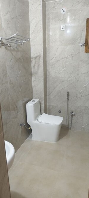 Bathroom in 2 BHK Independent House at Gomti Nagar – for Rent