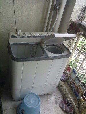 Bathroom in 1 RK Apartment at Dn Nagar – for Rent