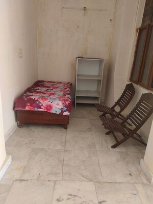 Bedroom in 3 BHK Builder Floor at Defence Colony – for Rent