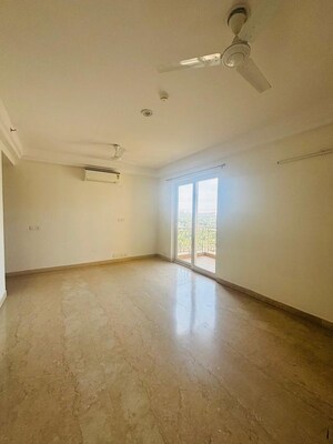 Room in 2 BHK Apartment at AIPL The Peaceful Homes, Sector 70a – for Rent