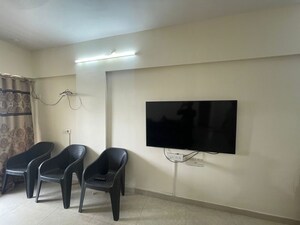 Furnished Amenities in 2 BHK Apartment at Nehru Nagar – for Rent