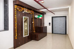 Furnished Amenities in 2 BHK Apartment at Chembur Colony – for Rent