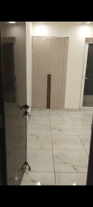 Bedroom in 3 BHK Apartment at Mapsko Paradise, Sector 83 – for Rent