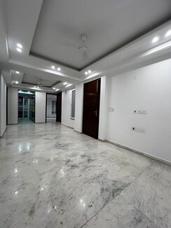 3 BHK + Servant Room,Extra Room Apartment For Rent in Chattarpur