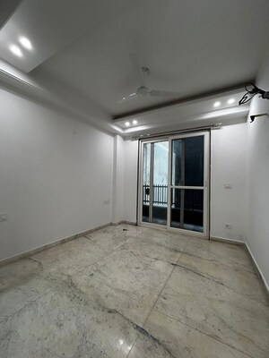 Room in 3 BHK Apartment at Chattarpur – for Rent