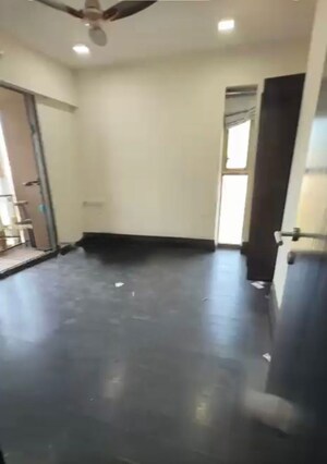 Room in 3 BHK Apartment at Sion – for Rent