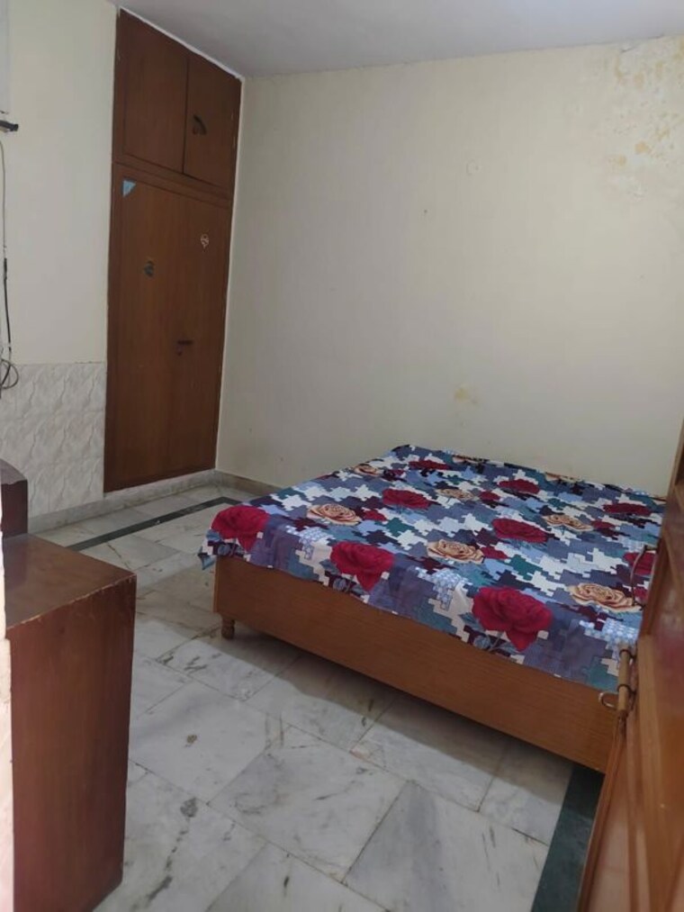 Bedroom, greater kailash i 3 Bedroom 206 Sq.Yd. Builder Floor In Greater Kailash I Delhi 10277418