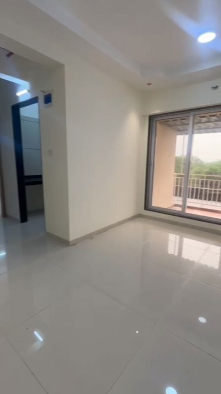 Room, mahalaxmi-nagar 1 Bedroom 410 Sq.Ft. Apartment In Naigaon East Palghar 10277419