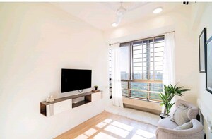 Room in 2.5 BHK Apartment at Goregaon East – for Sale