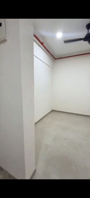 Room in 2 BHK Apartment at Piramal Vaikunth, Balkum Pada – for Rent