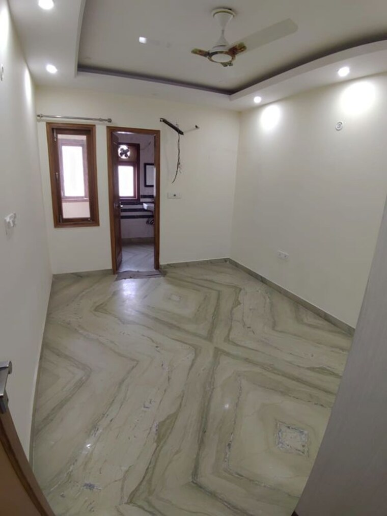 Room, lajpat nagar 4 3 Bedroom 1900 Sq.Ft. Builder Floor In Lajpat Nagar 4 Delhi 10277464