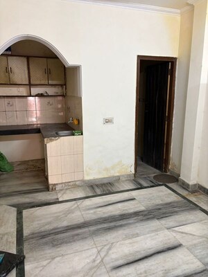 Kitchen in 1.5 BHK Builder Floor at Lajpat Nagar 4 – for Rent