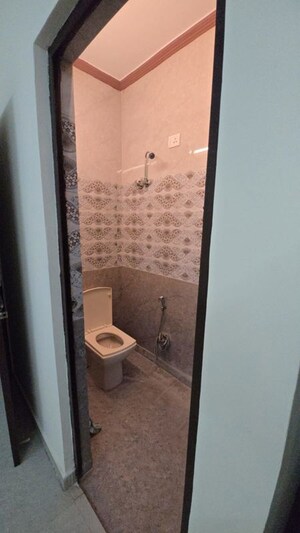 Bathroom in 2 BHK Builder Floor at Lajpat Nagar 4 – for Rent