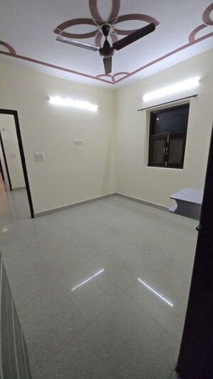 Room in 2 BHK Builder Floor at Lajpat Nagar 4 – for Rent