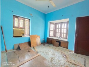 Living Room in 3 BHK Builder Floor at East Of Kailash – for Rent